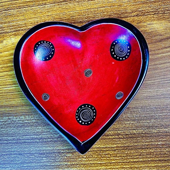 African Stone Heart Dishes, Hand-Carved/Painted, Kenya Tribal Folk Art Set 4 - Picture 4 of 14
